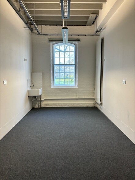 The Historic Dockyard, Chatham to rent - Interior Photo - Image 3 of 6