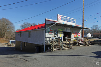 214 E Trade St, Dallas, NC for sale Primary Photo- Image 1 of 13