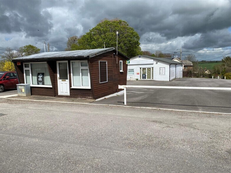 Lady Bailey Park, Winterborne Whitechurch to rent - Building Photo - Image 3 of 11