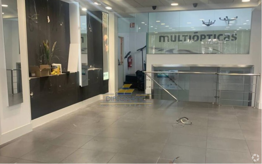 Retail in Madrid, Madrid to rent Interior Photo- Image 1 of 3