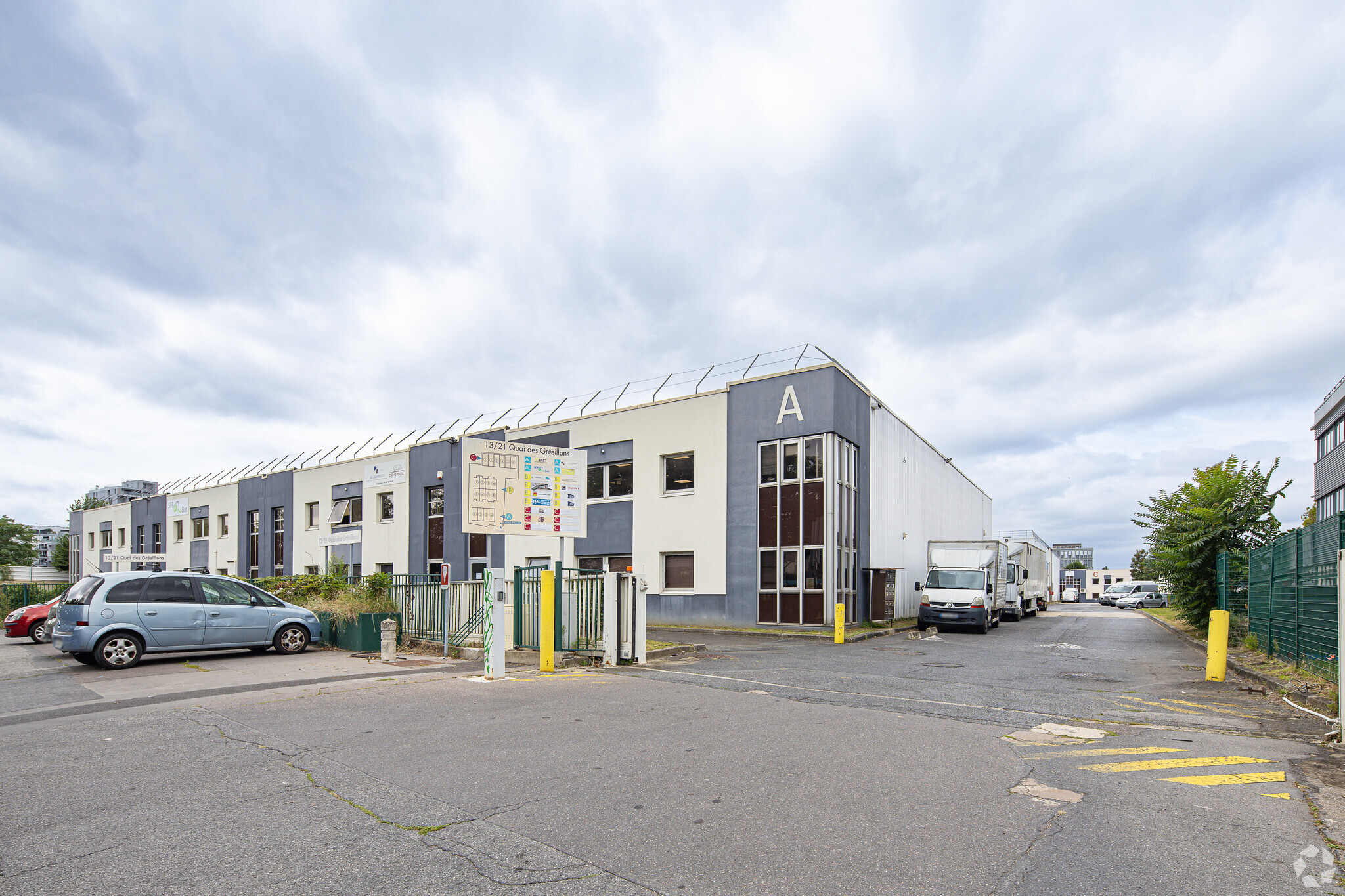 13-21 Des Grésillons Quai, Gennevilliers to rent Primary Photo- Image 1 of 3