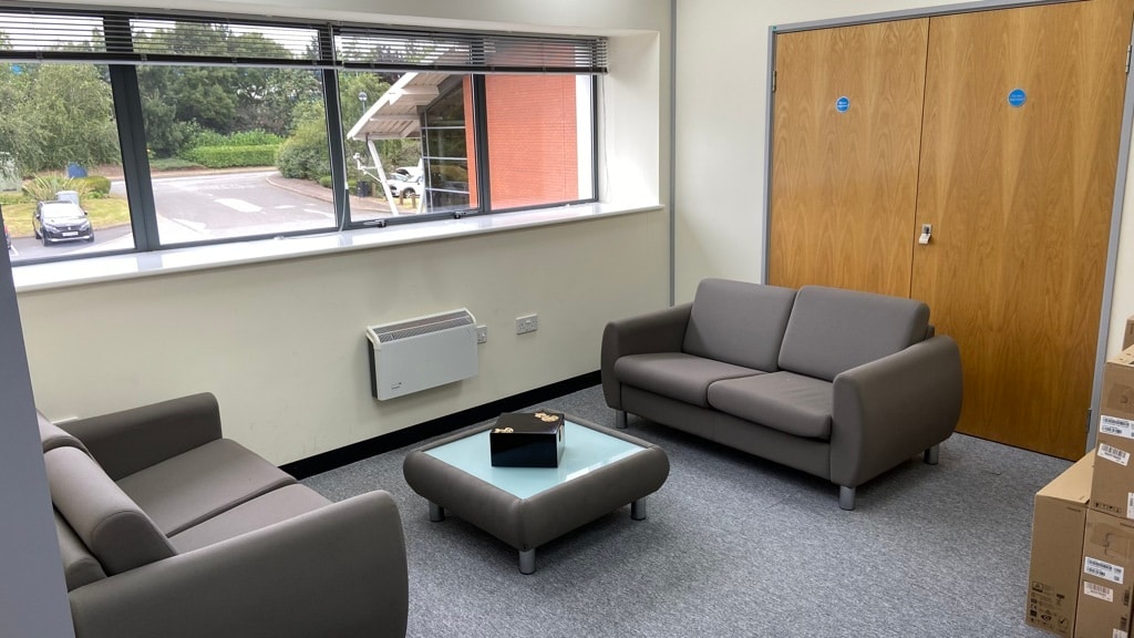 Siskin Pky E, Coventry to rent Interior Photo- Image 1 of 11