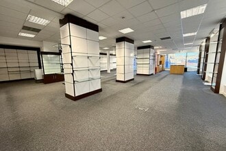 23-24 Victoria Rd, Consett to rent Interior Photo- Image 1 of 3