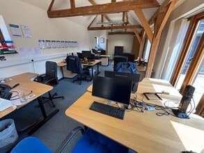 Bartletts Ln, Maidenhead to rent Interior Photo- Image 2 of 3