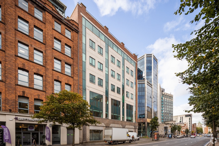 Great Victoria St, Belfast to rent - Primary Photo - Image 1 of 3