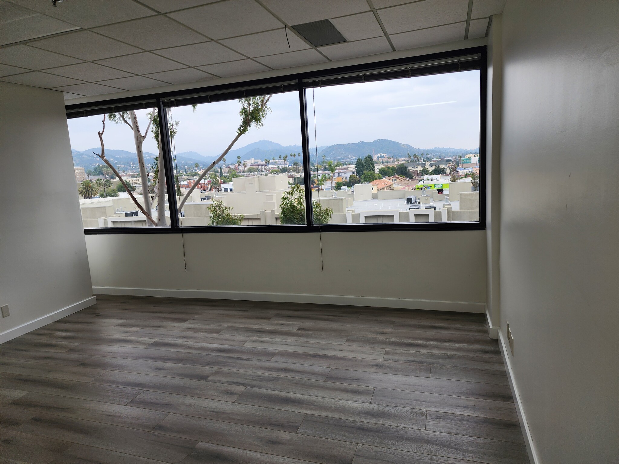 425 E Colorado St, Glendale, CA for rent Building Photo- Image 1 of 1