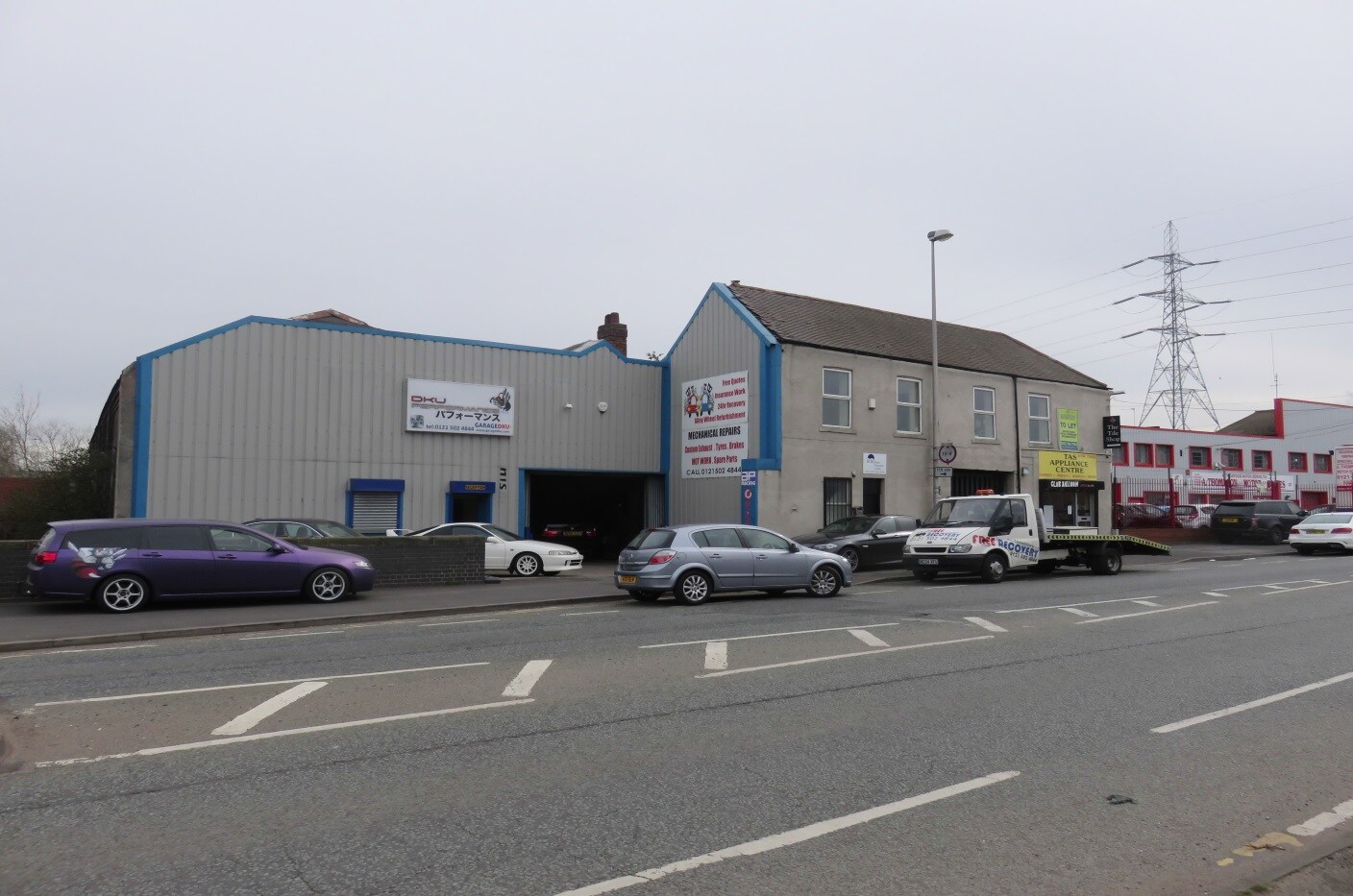 99 Holloway Bank, West Bromwich for sale Primary Photo- Image 1 of 1