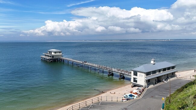 More details for Totland Pier, Totland Bay - Retail for Sale