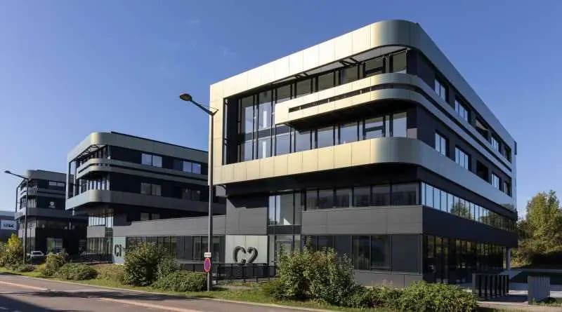 Office in Limonest for sale - Building Photo - Image 1 of 13
