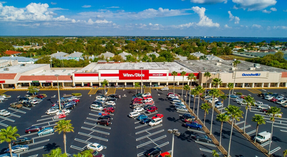 600 Sebring Sq, Sebring, FL to rent - Building Photo - Image 2 of 7