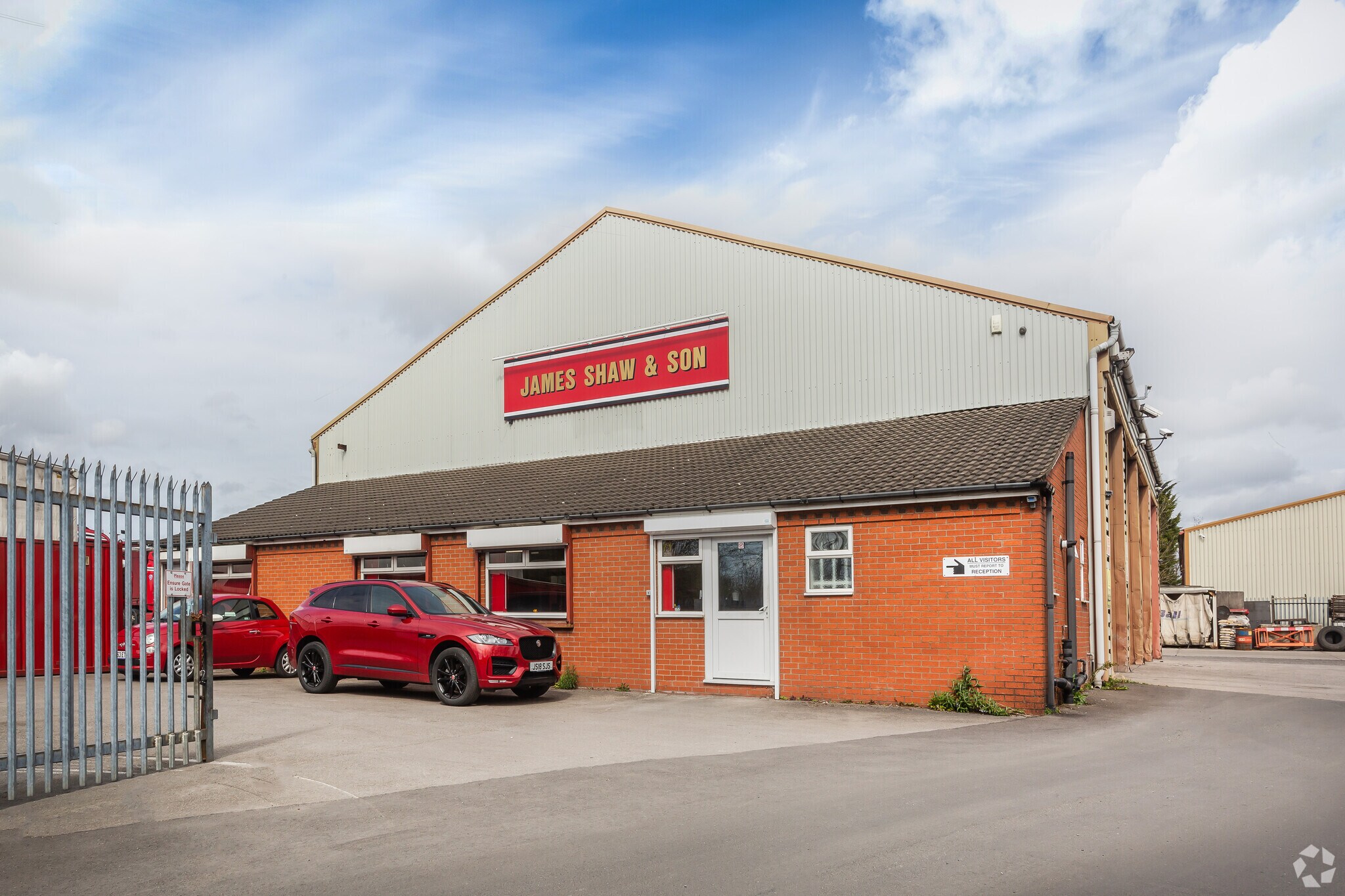 14 Anglezarke Rd, Newton-Le-Willows for sale Primary Photo- Image 1 of 1