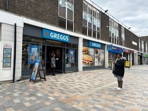 The Square, Camberley to rent Building Photo- Image 1 of 1