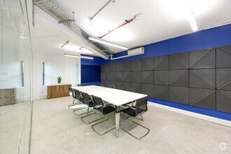 46-48 Webber St, London to rent Interior Photo- Image 2 of 12