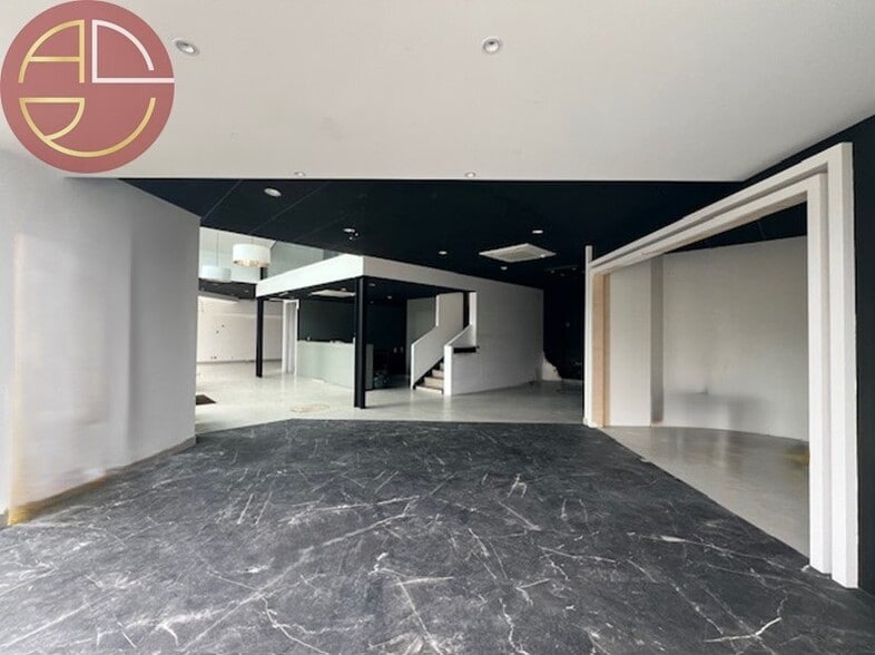Retail in Toulouse for sale - Interior Photo - Image 3 of 4