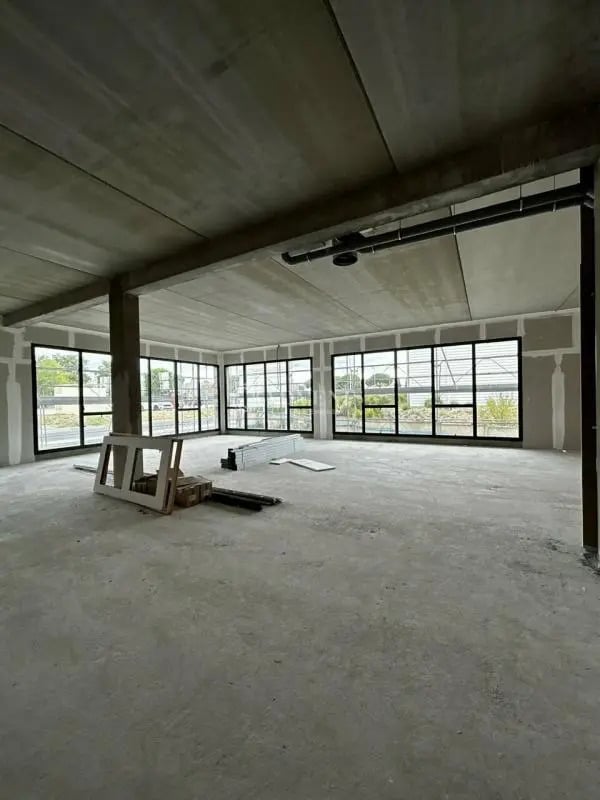 Vente Bureaux 208 m² - Photo 1