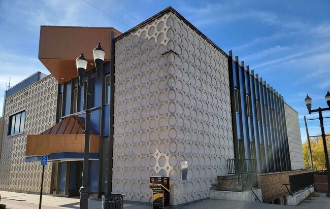 More details for 101 S 1st St, Montevideo, MN - Office / Retail to Rent