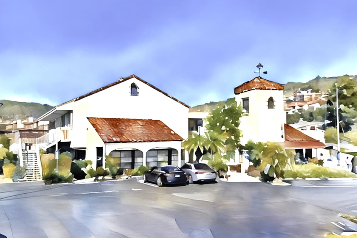 1515 Palisades Dr, Pacific Palisades, CA to rent Building Photo- Image 1 of 21