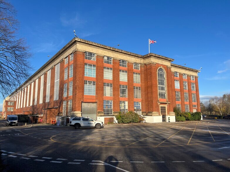 Old Great North Rd, Knottingley to rent - Building Photo - Image 2 of 2