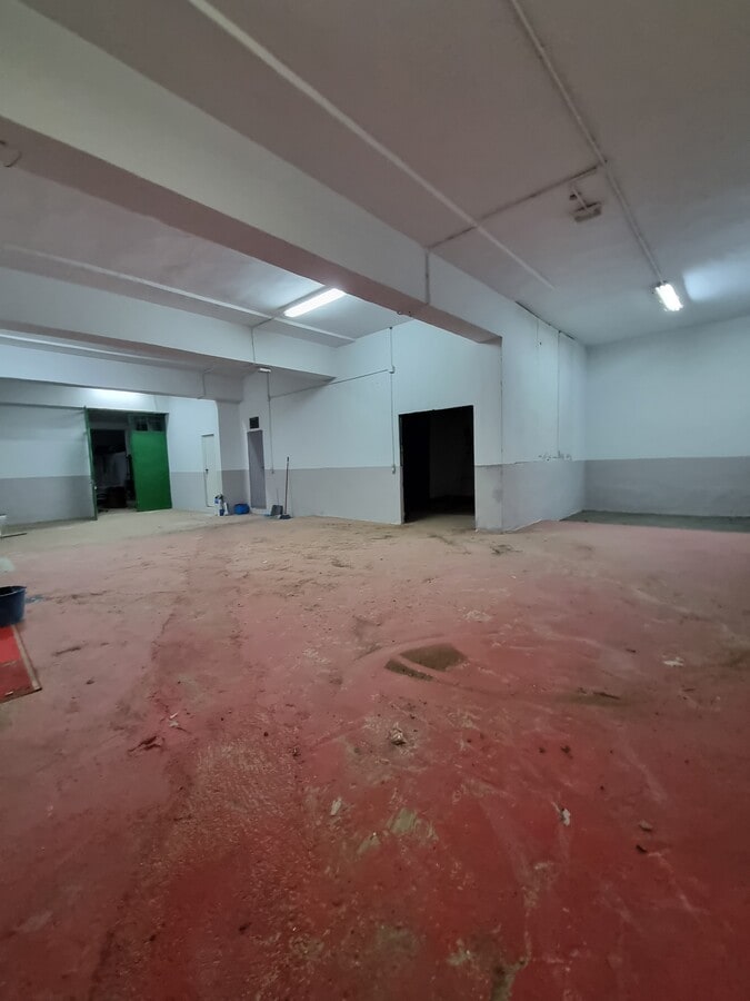 Madrid, MAD 28022 - Unit Puerta 01, Esc. 1 - - Interior Photo - Image 2 of 11