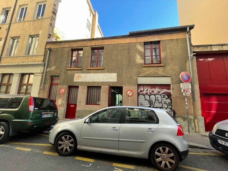 Office in Lyon for sale - Building Photo - Image 2 of 7