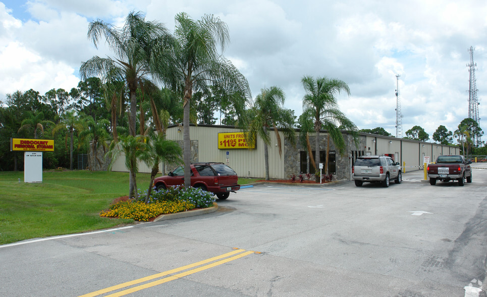 2140 SW Gatlin Blvd, Port Saint Lucie, FL for sale - Primary Photo - Image 1 of 1