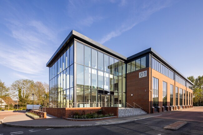 More details for Thorpe Lead Rd, Egham - Co-working to Rent