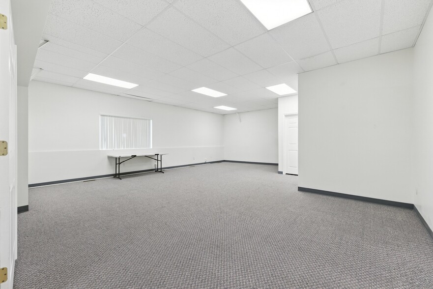 376-384 Commerce Loop, Orem, UT to rent - Building Photo - Image 2 of 24