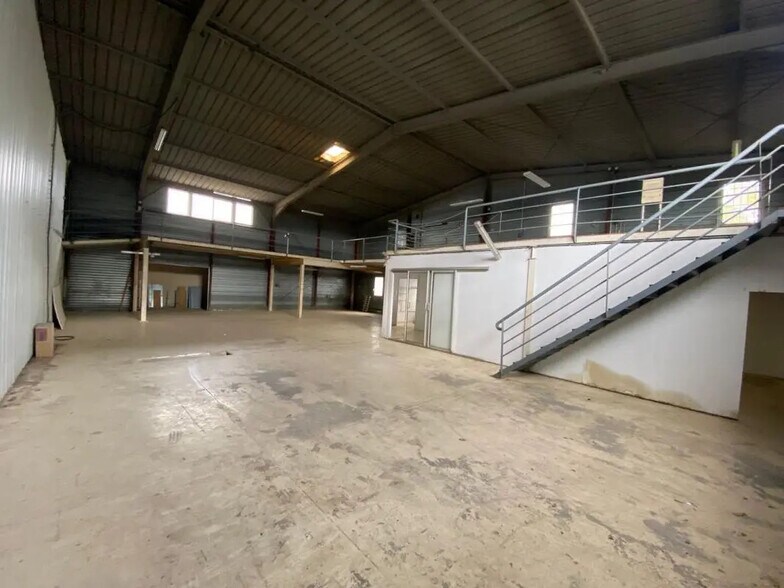Industrial in La Farlède for sale - Interior Photo - Image 2 of 6