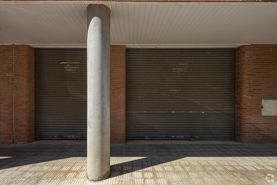 Avenida Vilanova del Cami, 2, Igualada, Barcelona to rent - Building Photo - Image 2 of 3