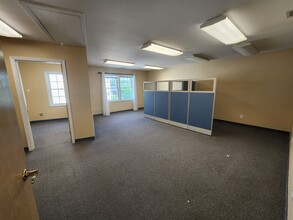 1076 Main St, Fishkill, NY for rent Interior Photo- Image 1 of 6