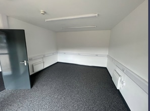 Beck Rd, Huddersfield to rent Interior Photo- Image 2 of 3