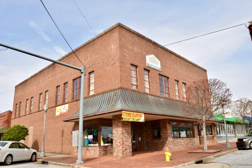 201-203 Main St, Seneca, SC for sale - Building Photo - Image 1 of 1