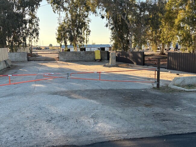 More details for 6715 W 6th St, Rio Linda, CA - Land to Rent