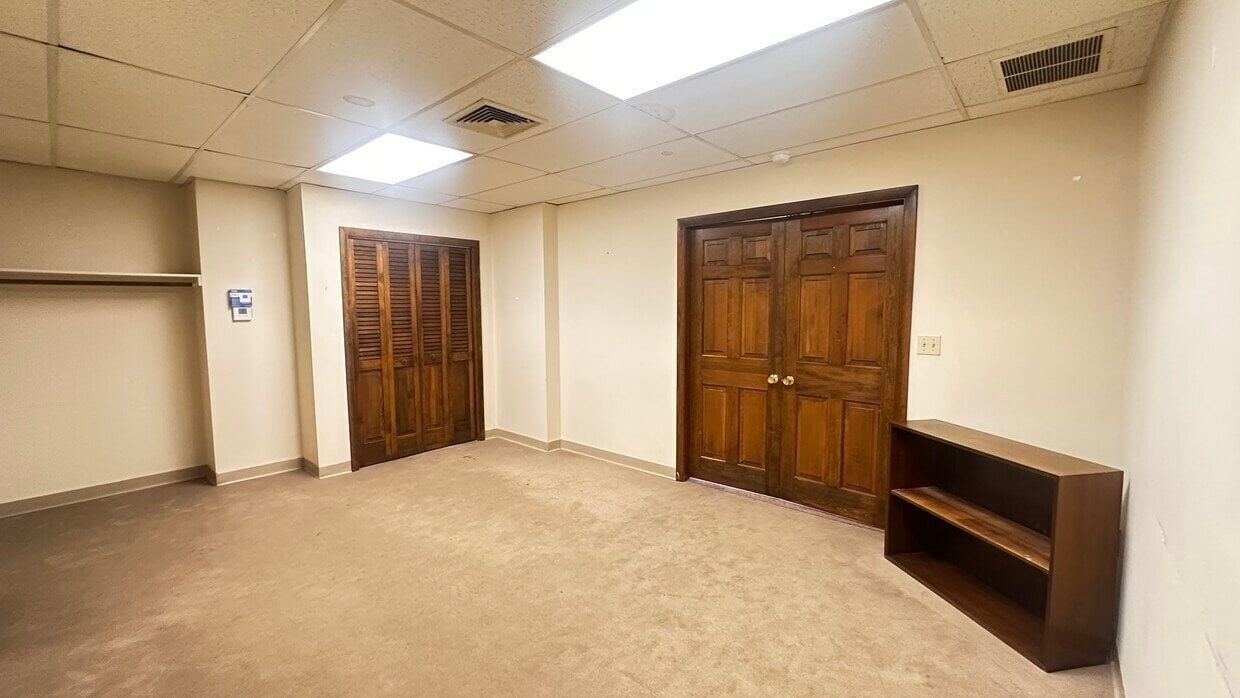 155 Maple St, Springfield, MA to rent Building Photo- Image 1 of 3