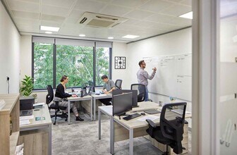 Reeds Cres, Watford to rent Interior Photo- Image 1 of 1