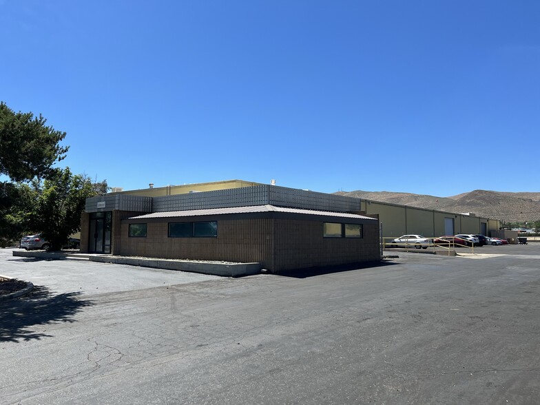 2600-2660 Lockheed Way, Carson City, NV for sale - Primary Photo - Image 1 of 15