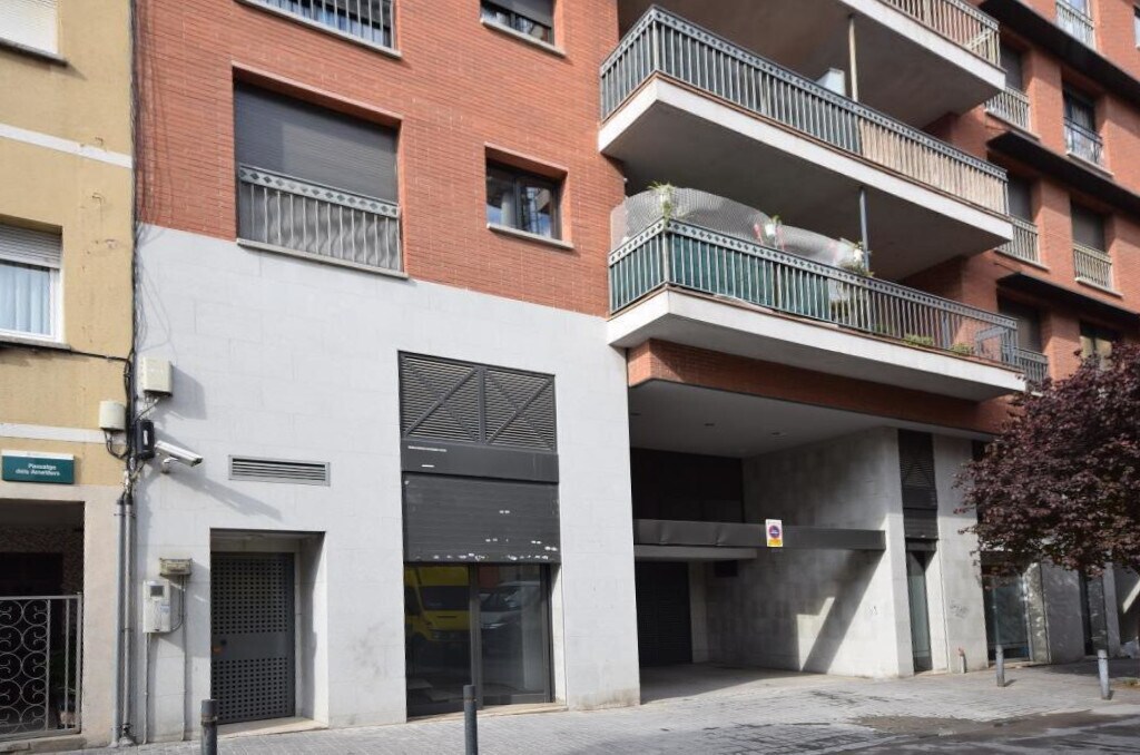 Build-to-Rent in Cerdanyola del Vallès, Barcelona for sale Primary Photo- Image 1 of 4