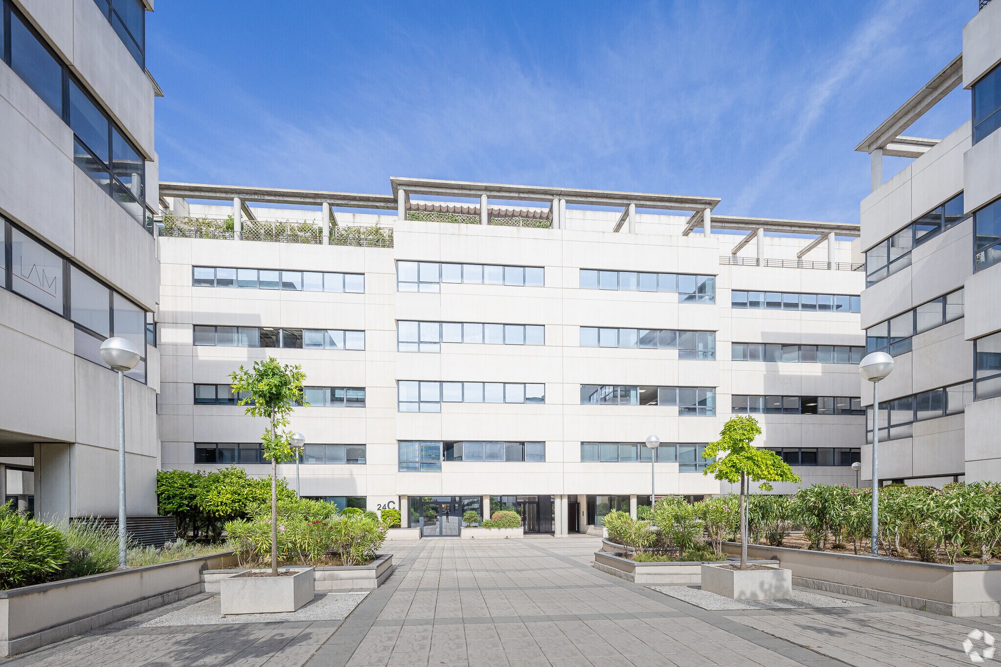 Office in Madrid, Madrid to rent Building Photo- Image 1 of 2