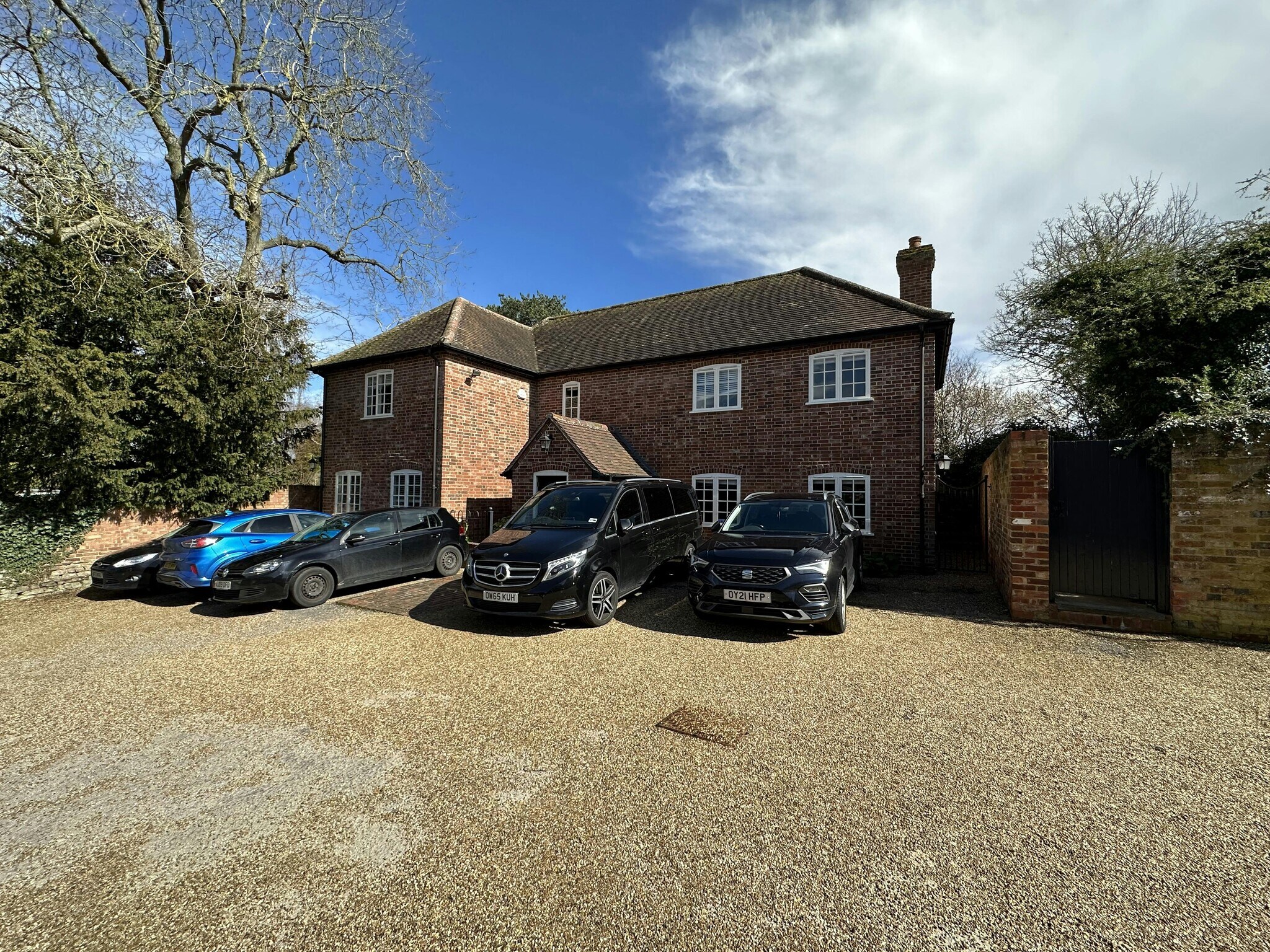 12A Bell Ln, Thame to rent Building Photo- Image 1 of 4