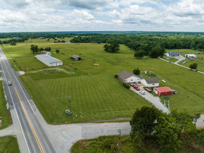 13531 N Mount Pleasant Rd, Gravette, AR for sale - Building Photo - Image 3 of 3