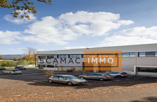 Industrial in Romainville to rent Building Photo- Image 1 of 4
