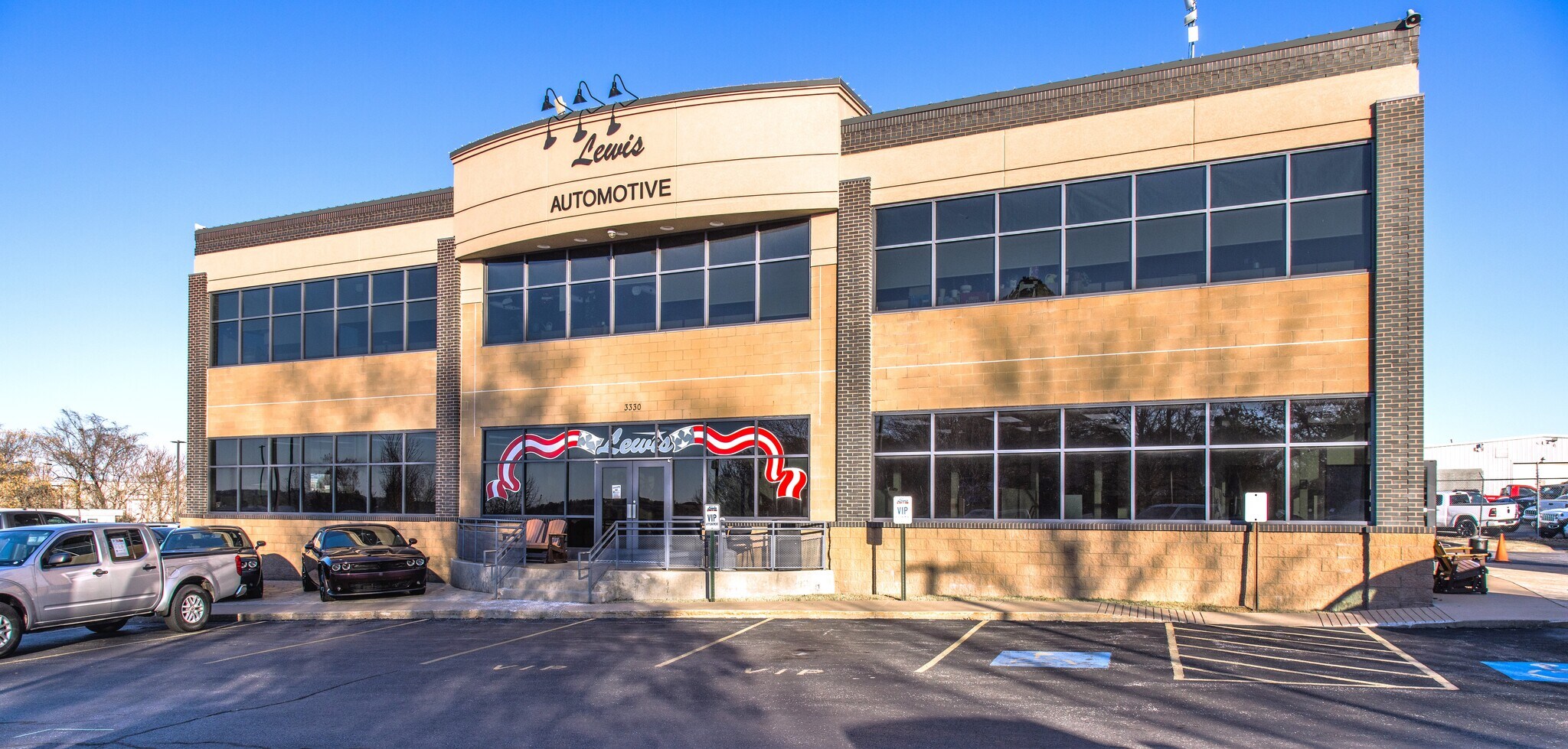 692 E Longview St, Fayetteville, AR for sale Building Photo- Image 1 of 1