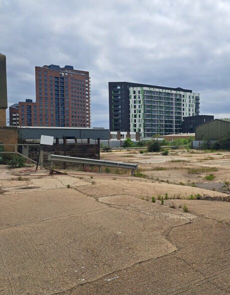 Towcester Rd, London for sale - Primary Photo - Image 1 of 1