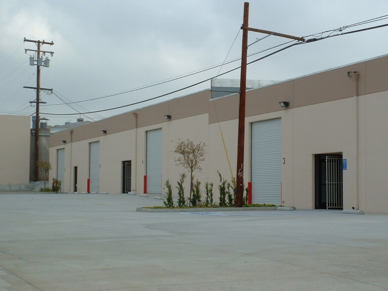 1237 W 134th St, Gardena, CA for rent - Building Photo - Image 3 of 9