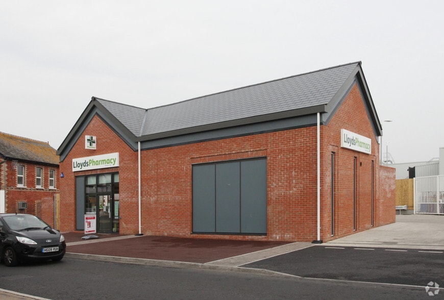 1567-1569 Wimborne Rd, Bournemouth for sale - Primary Photo - Image 1 of 1