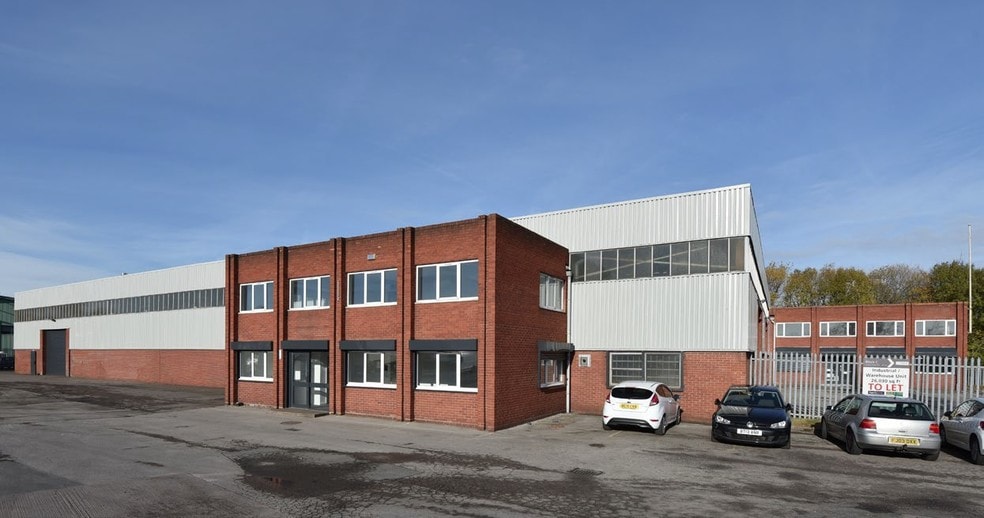 Midacre, Willenhall to rent - Primary Photo - Image 1 of 4