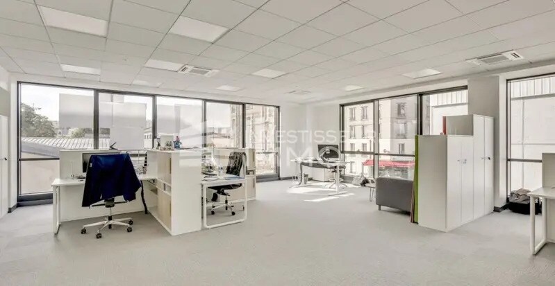 Light Industrial in Ivry-sur-Seine to rent - Building Photo - Image 3 of 6