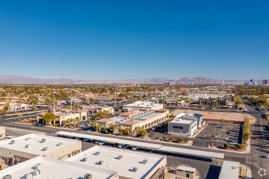 7885 W Sahara Ave, Las Vegas, NV for rent - Building Photo - Image 3 of 3