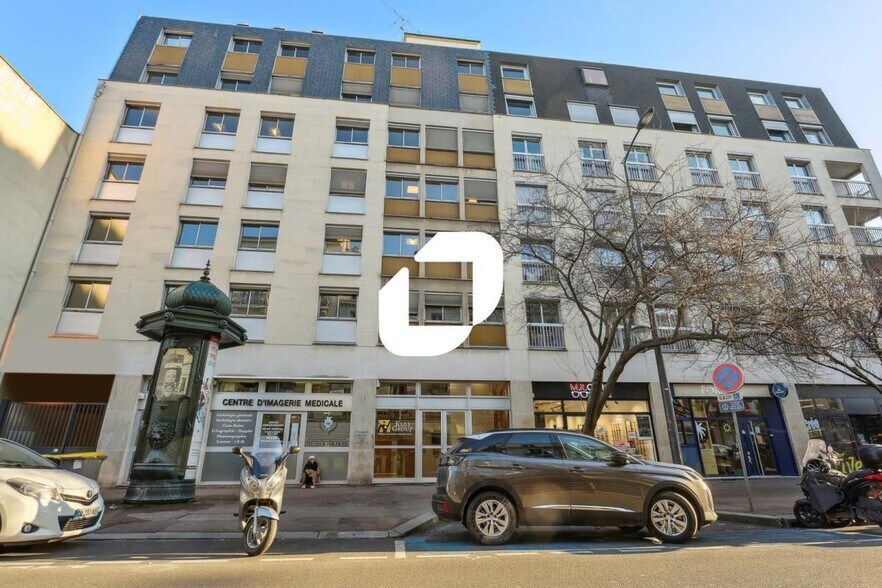Office in Issy-les-Moulineaux to rent - Building Photo - Image 2 of 8