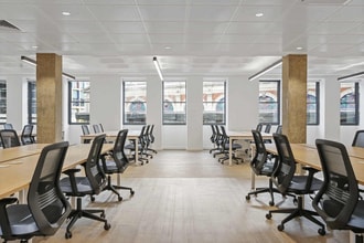 99 Charterhouse St, London to rent Interior Photo- Image 1 of 5